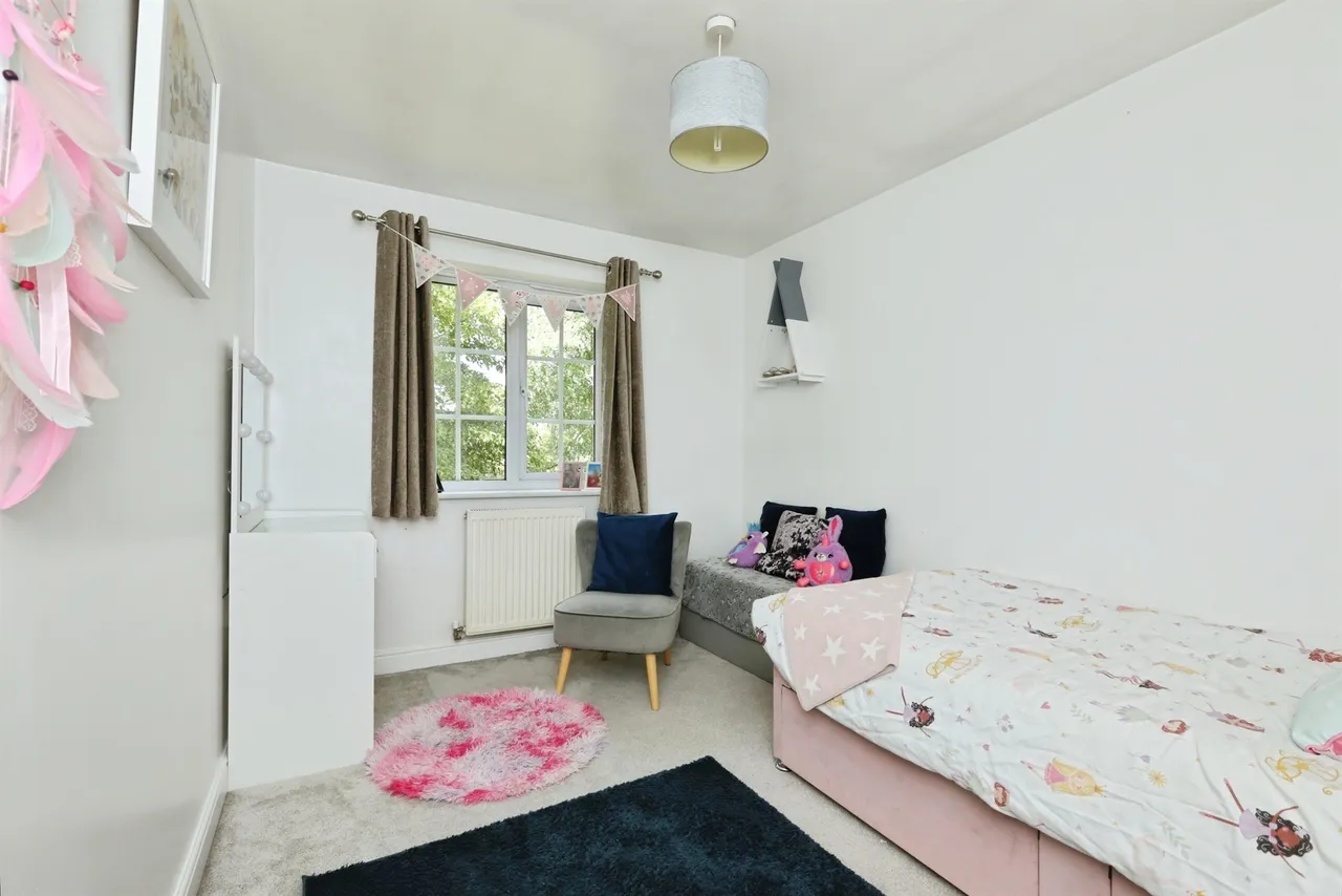 Sunflower Gardens, Bessacarr, Doncaster, photo 12