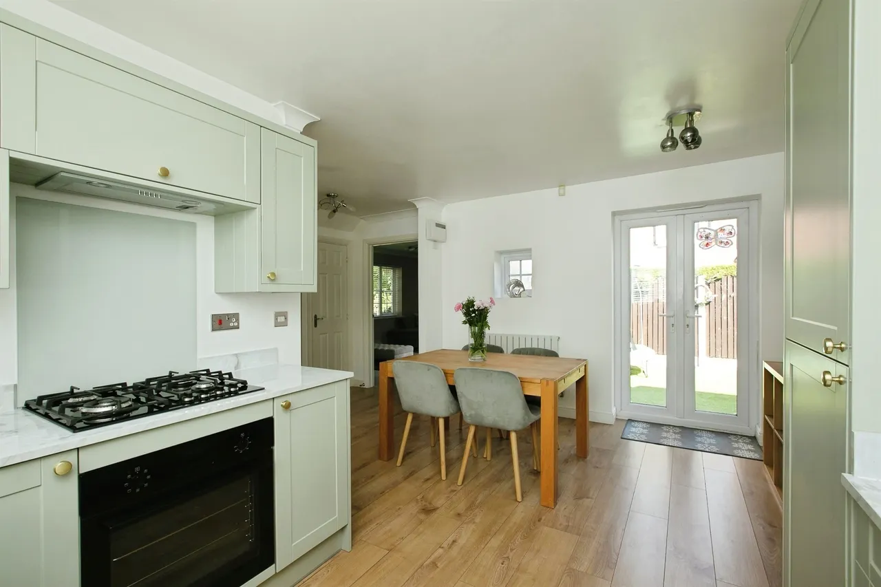 Sunflower Gardens, Bessacarr, Doncaster, photo 7