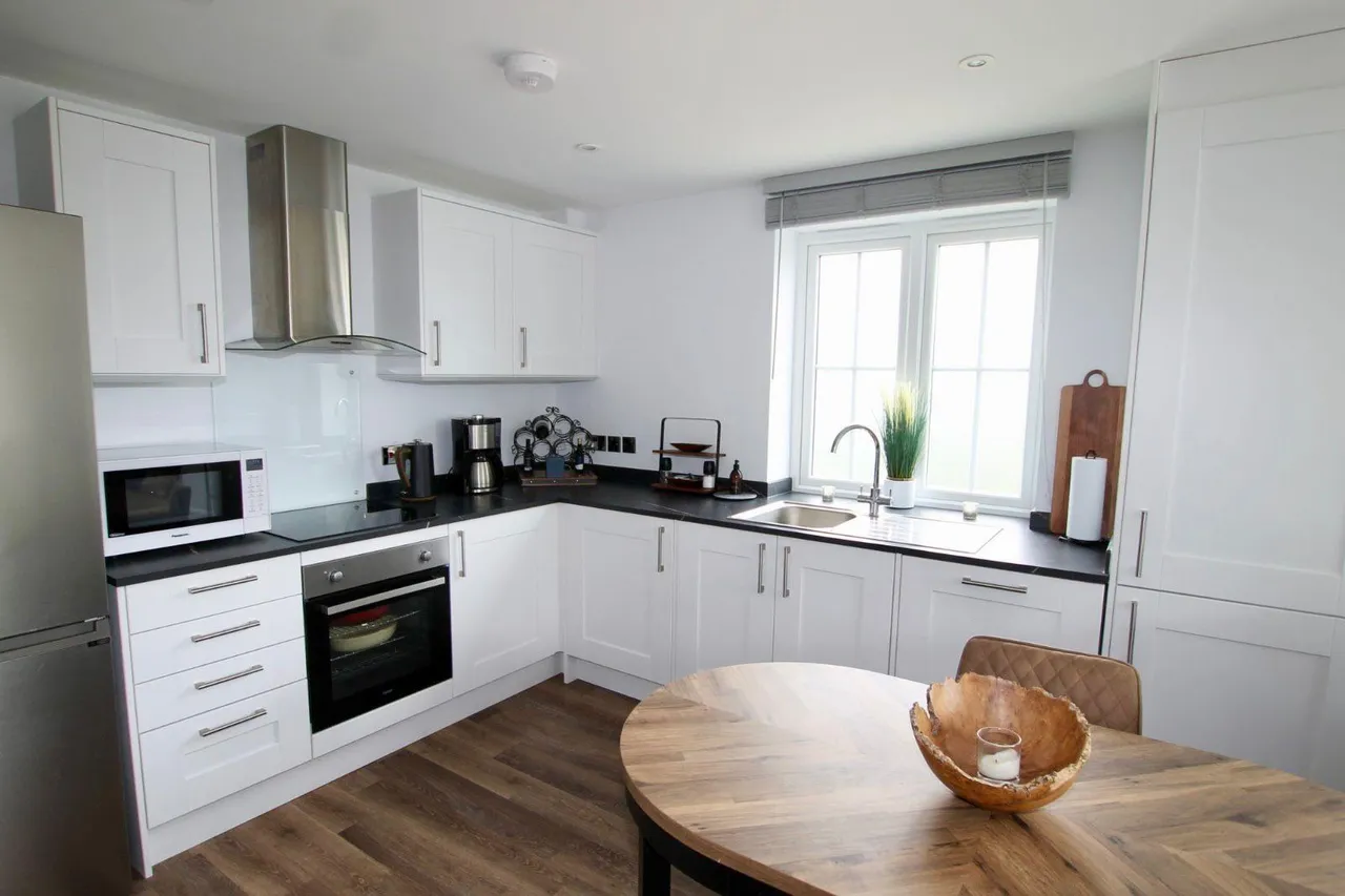 Bridge Road, Sarisbury Green, photo 6