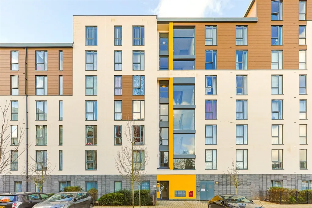 Salk Close, Colindale, NW9, photo 12