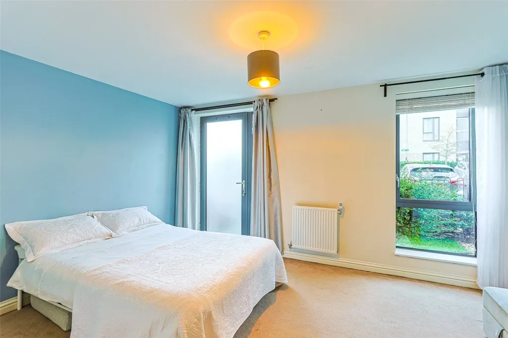 Salk Close, Colindale, NW9, photo 6