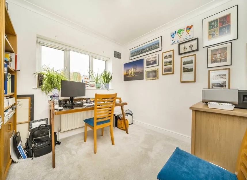 Vaughan Avenue, Hendon, NW4, photo 11
