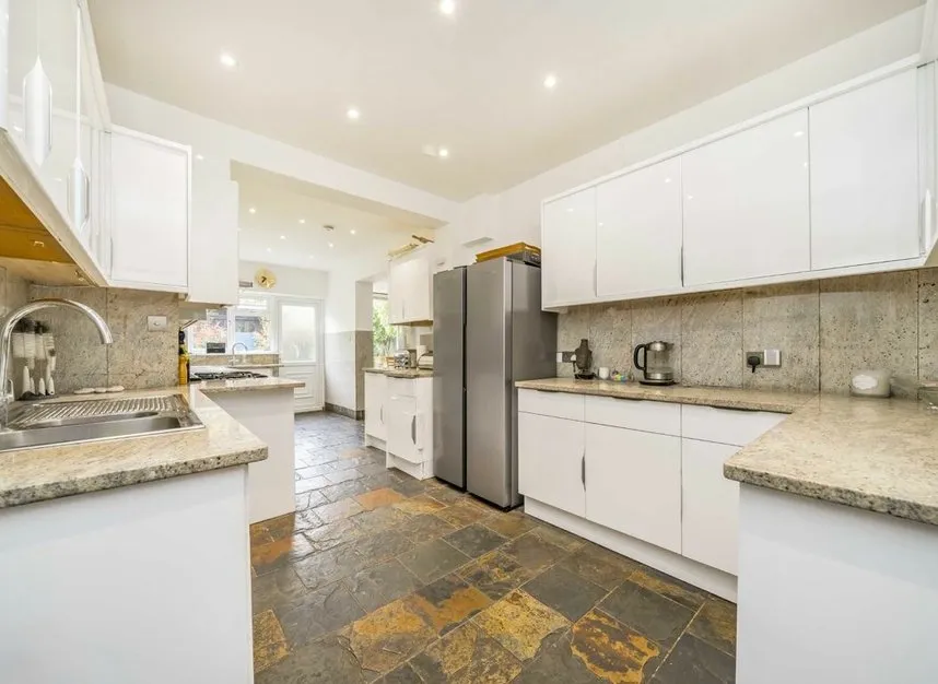 Vaughan Avenue, Hendon, NW4, photo 2