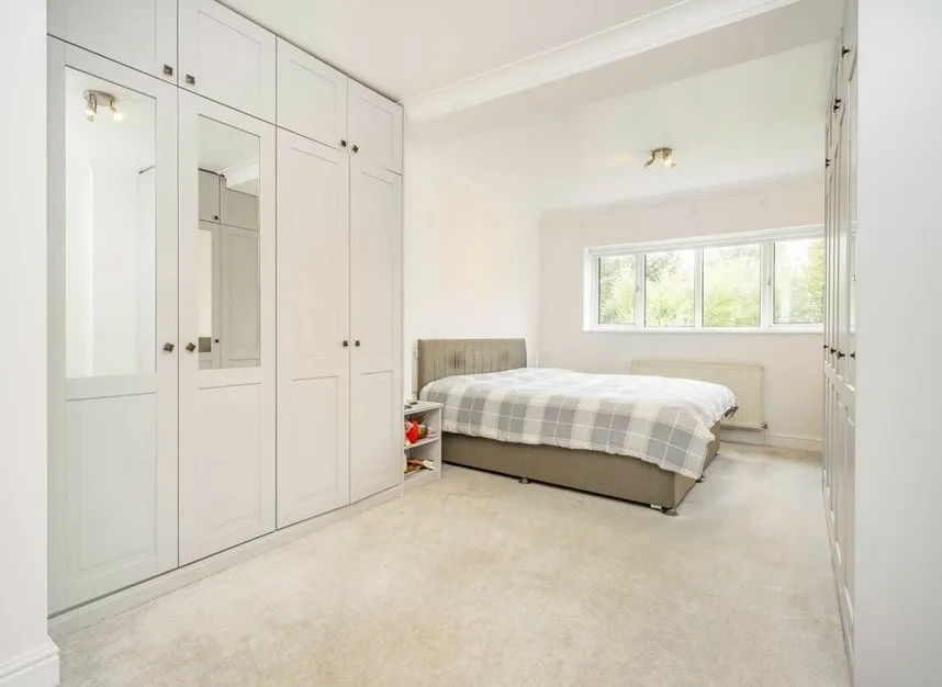 Vaughan Avenue, Hendon, NW4, photo 9