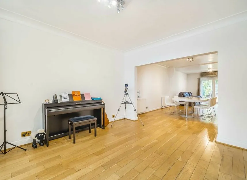 Vaughan Avenue, Hendon, NW4, photo 7