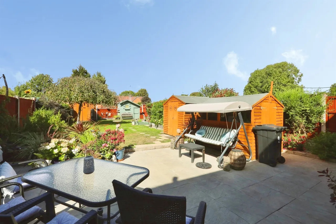 Doncaster Road, Langold, S81, photo 11