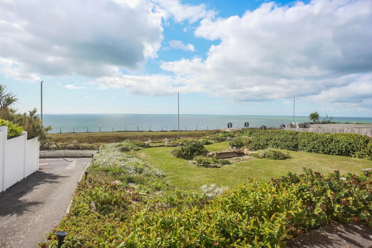 Marine Drive, Saltdean, BN2, photo 3