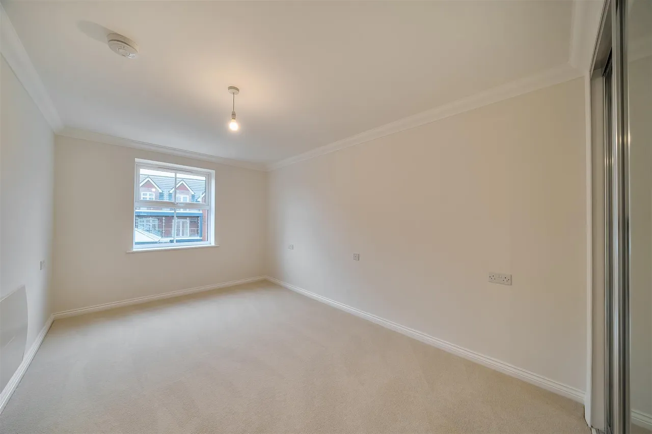 Water Lane, Towcester, NN12, photo 7