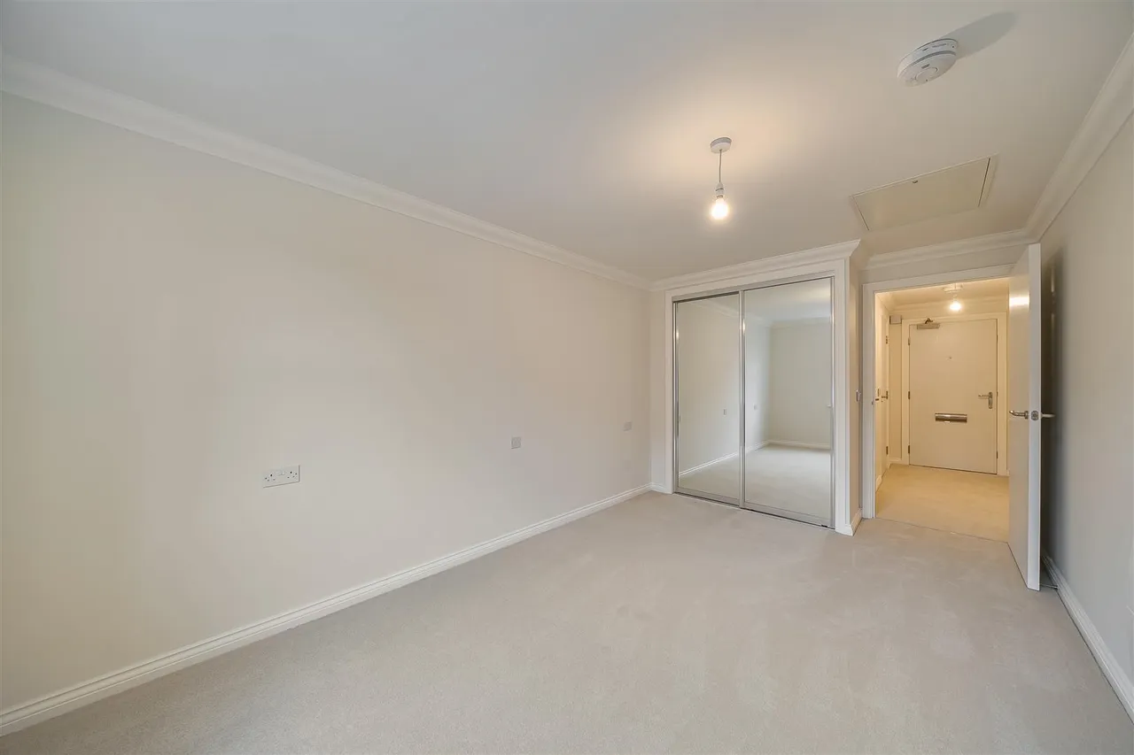 Water Lane, Towcester, NN12, photo 6
