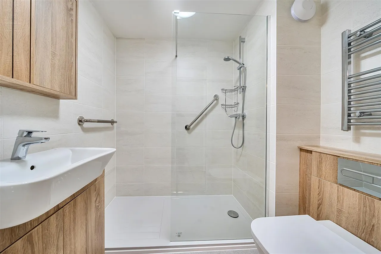 Water Lane, Towcester, NN12, photo 8