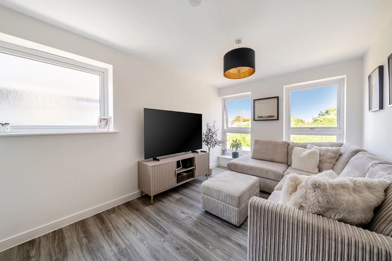 Cornwall Gardens, Taplow, Maidenhead,..., photo 3