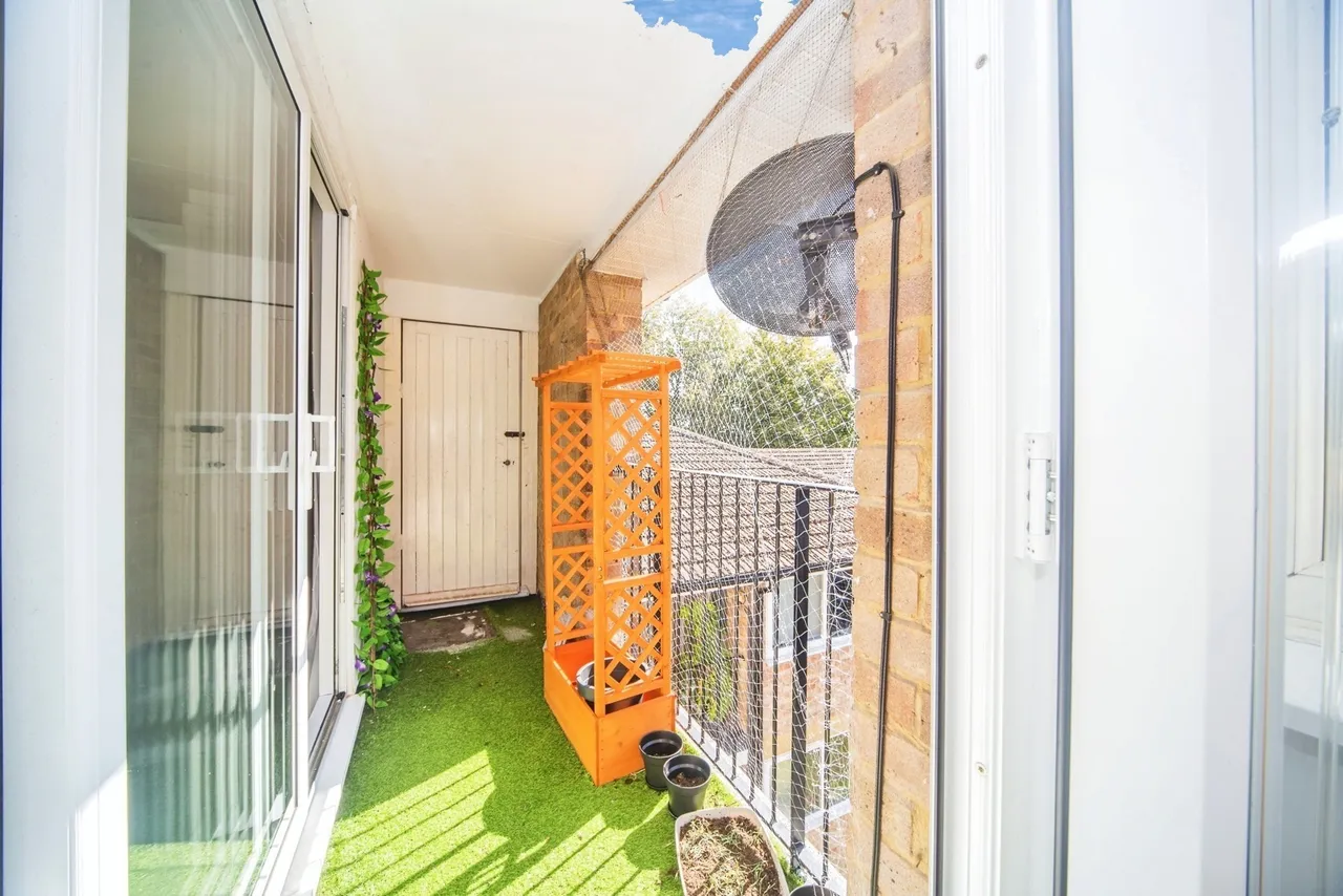 Northlands Drive, Winchester, SO23, photo 4