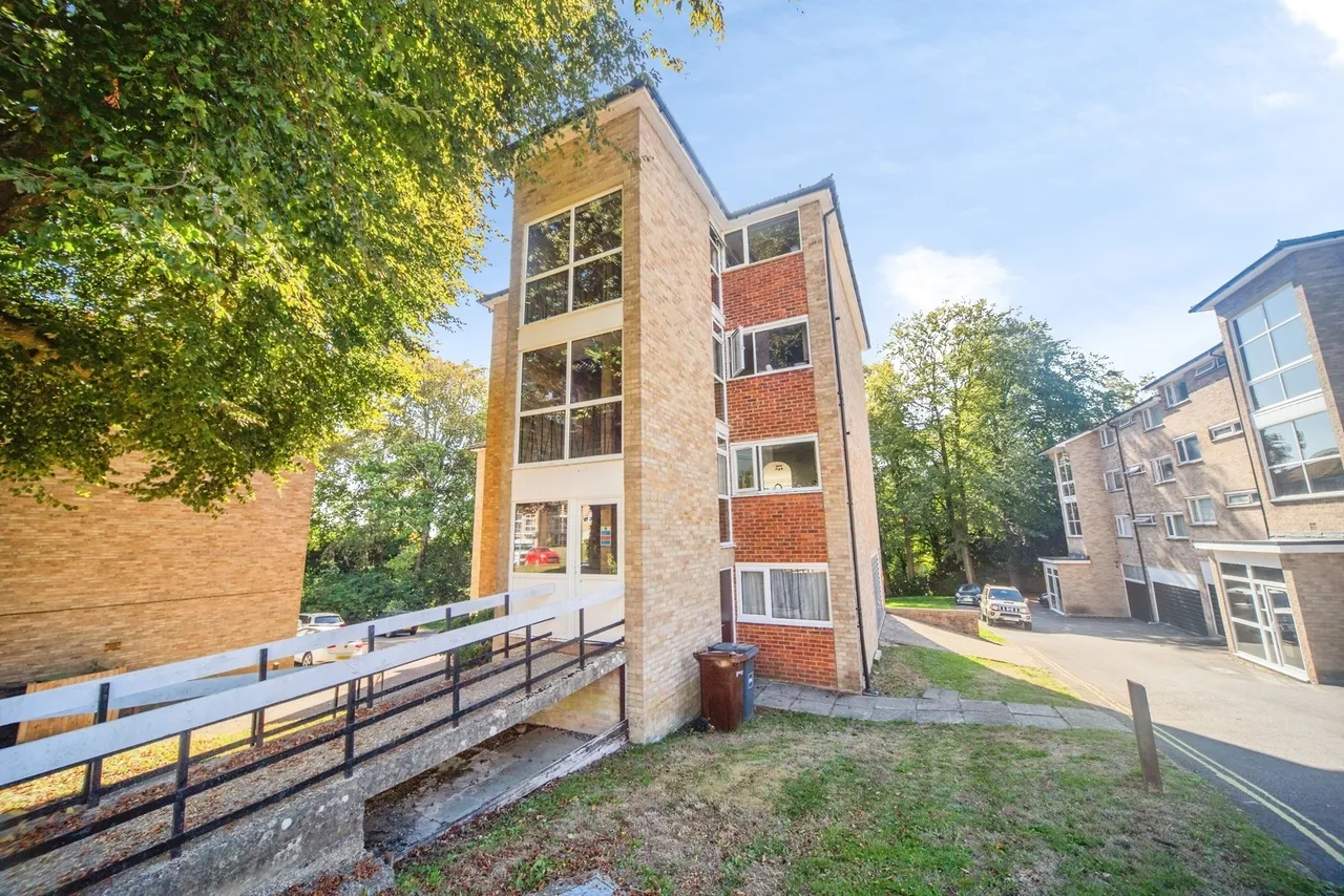 2 bed flat for sale, Northlands Drive, Winchester, SO23
