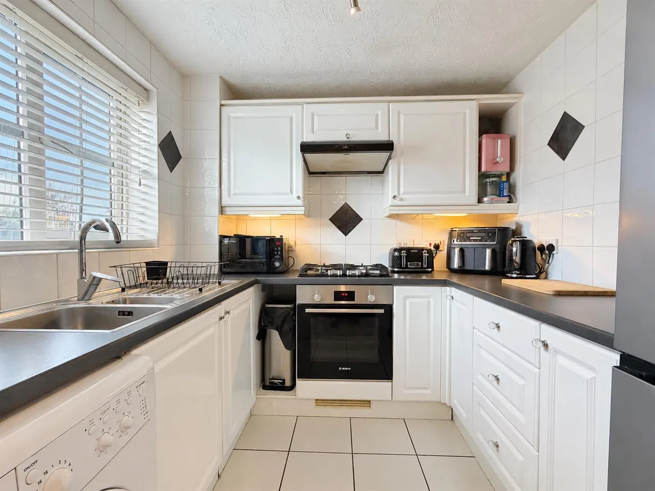 Medina Drive, Stone Cross, BN24, photo 8