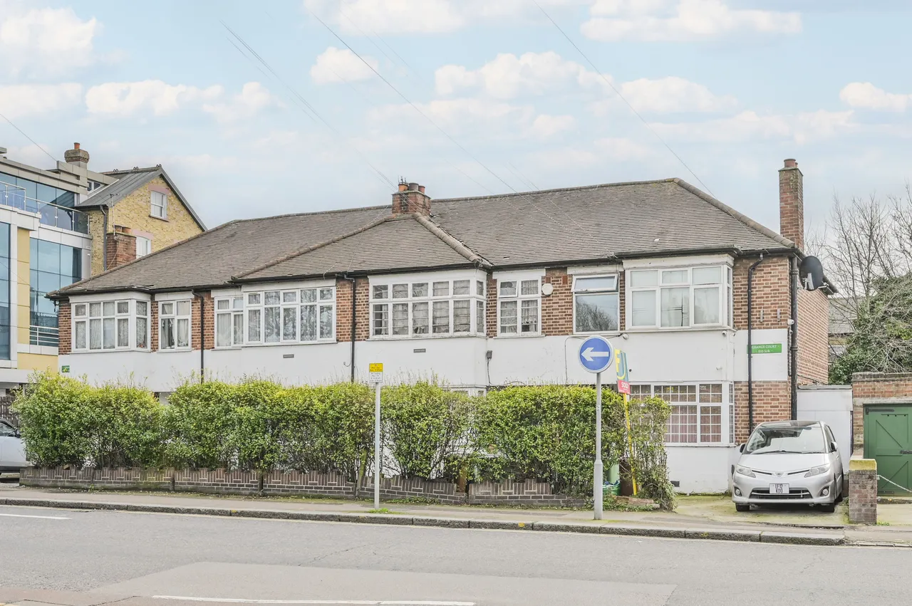 Flat 12, Grange Court, London, photo 9