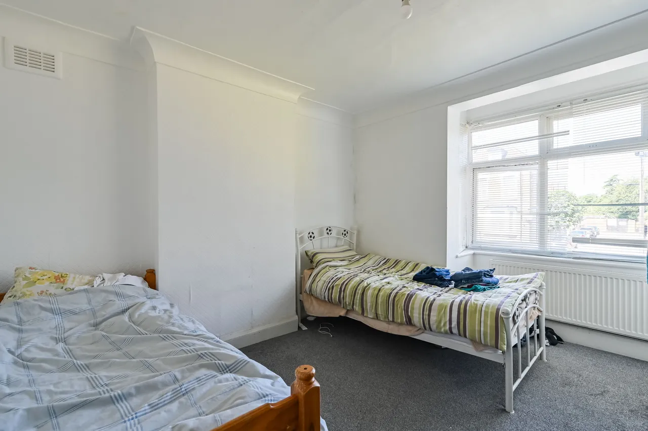 Flat 12, Grange Court, London, photo 5