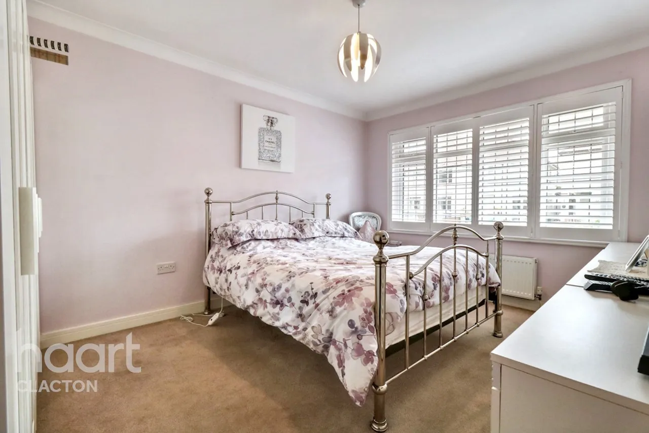Victoria Road, Clacton-On-Sea, CO15, photo 6