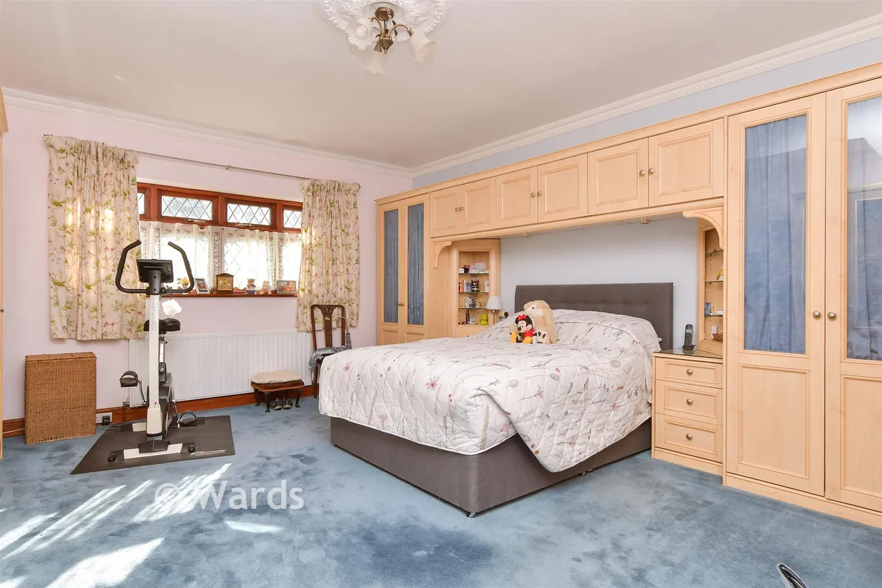 Wrotham Road, South Street, DA13, photo 7