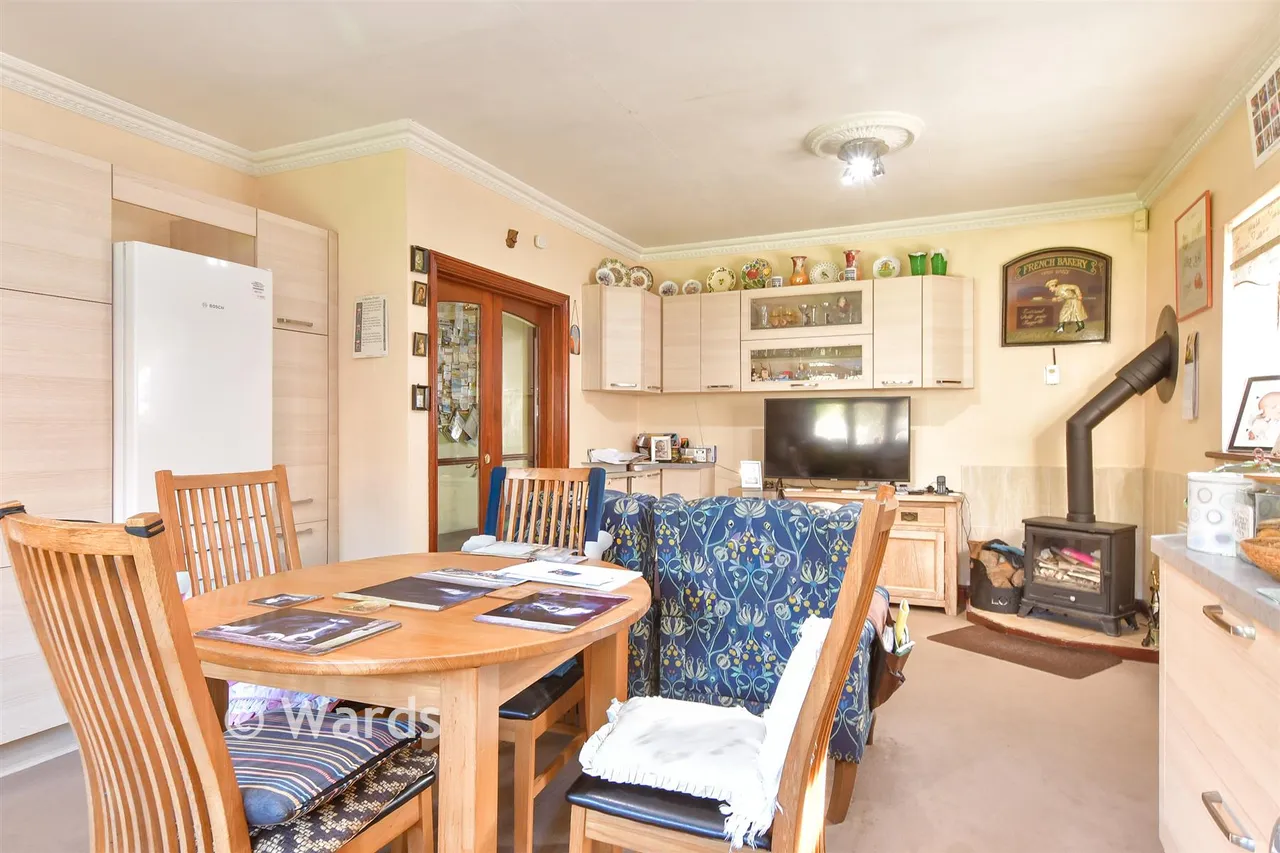 Wrotham Road, South Street, DA13, photo 3