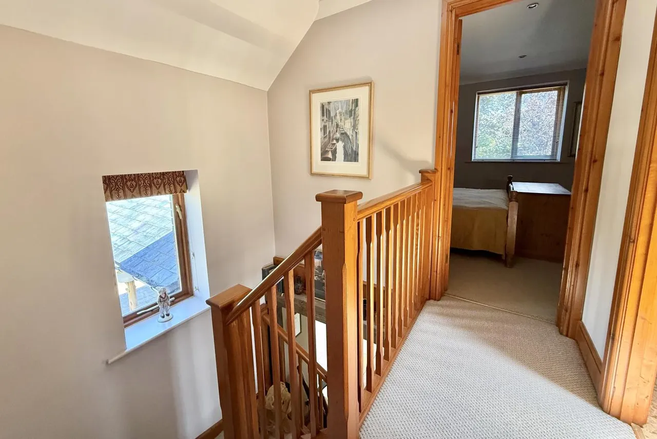 Throop Road, BH8, photo 18