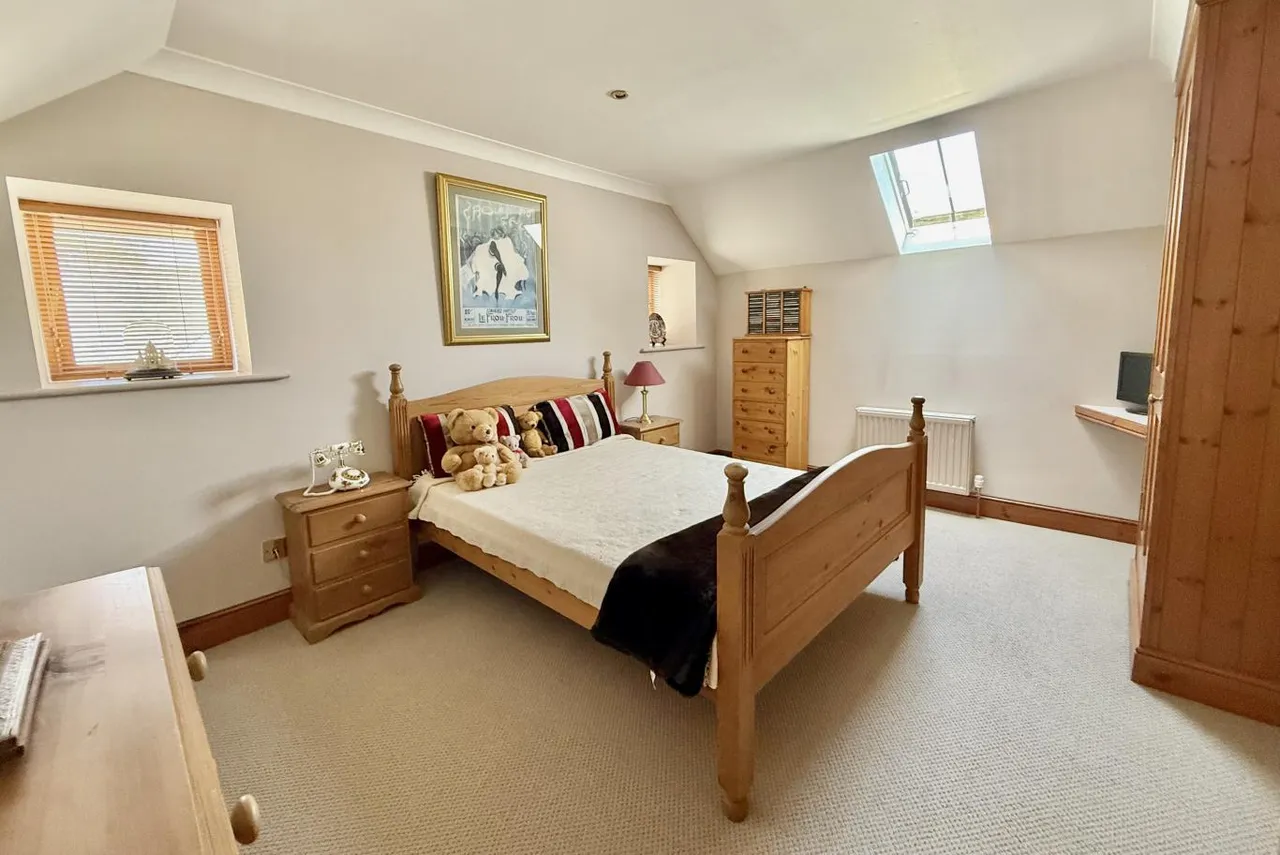 Throop Road, BH8, photo 20