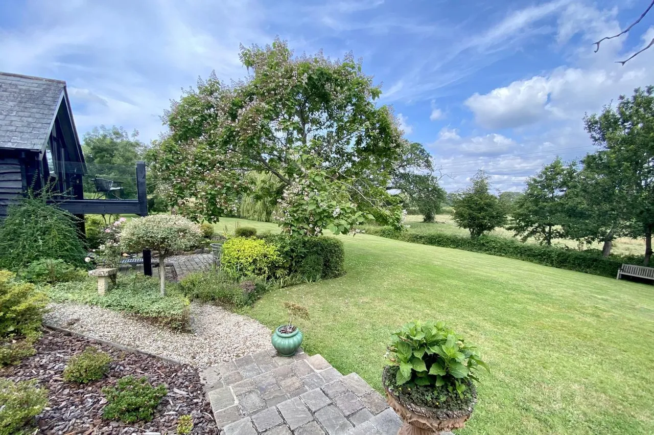 Throop Road, BH8, photo 38