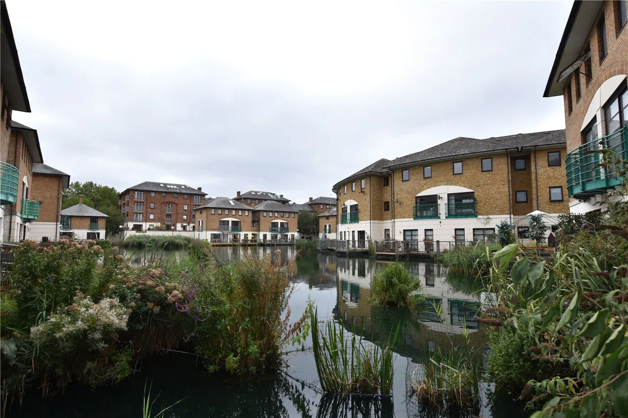 Plover Way, London, SE16, photo 12