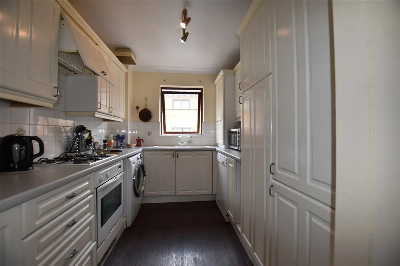 Plover Way, London, SE16, photo 11