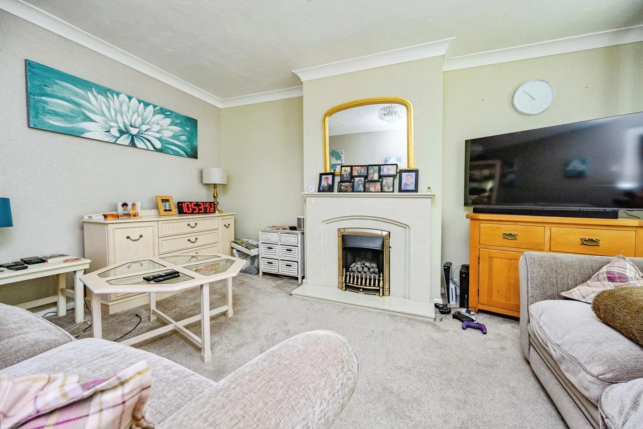 Monton Close, Luton, LU3, photo 4