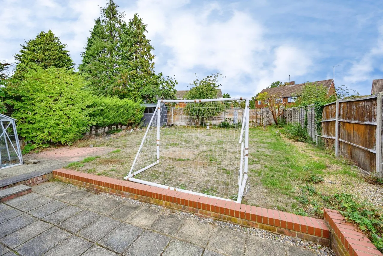 Monton Close, Luton, LU3, photo 11