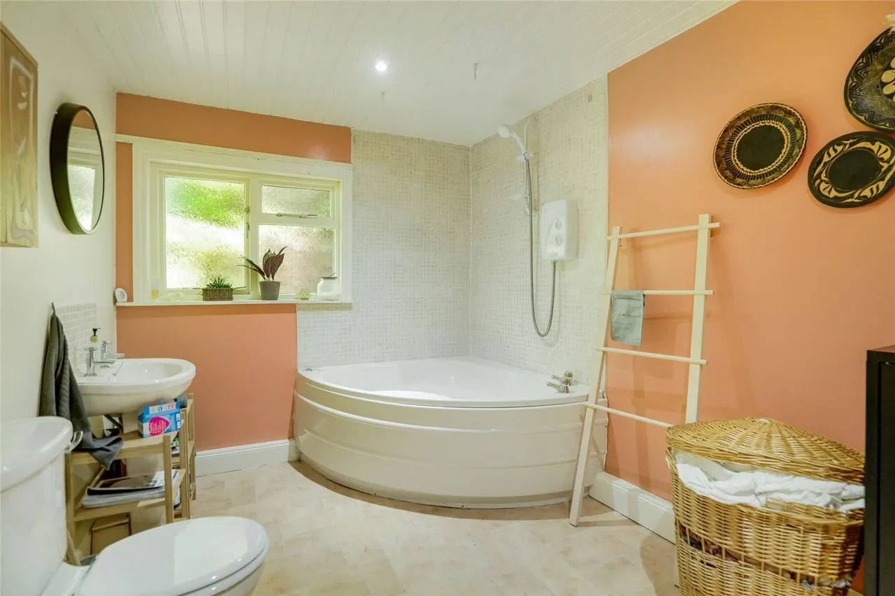 Tambowie, Milngavie, Glasgow, East Dunbartonshire, G62, photo 17