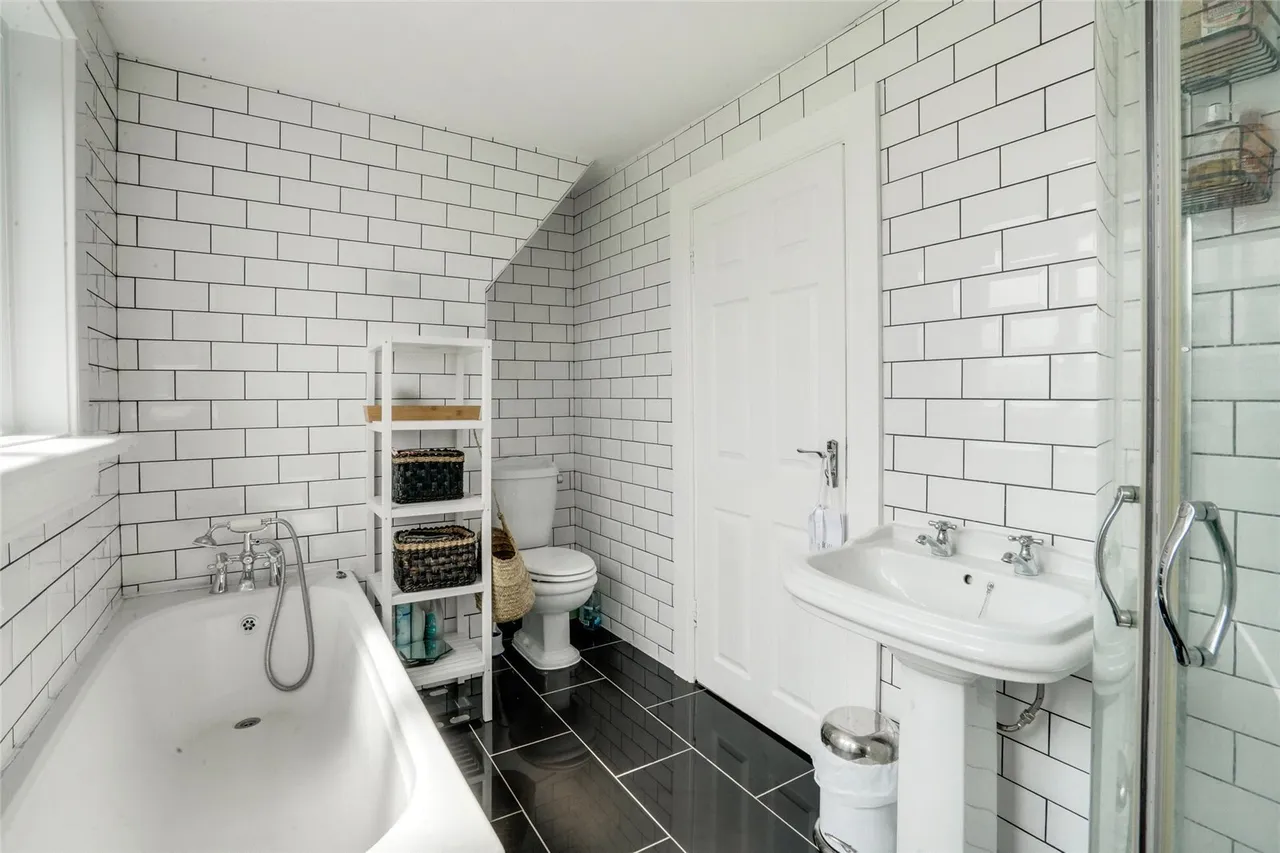 Tambowie, Milngavie, Glasgow, East Dunbartonshire, G62, photo 15