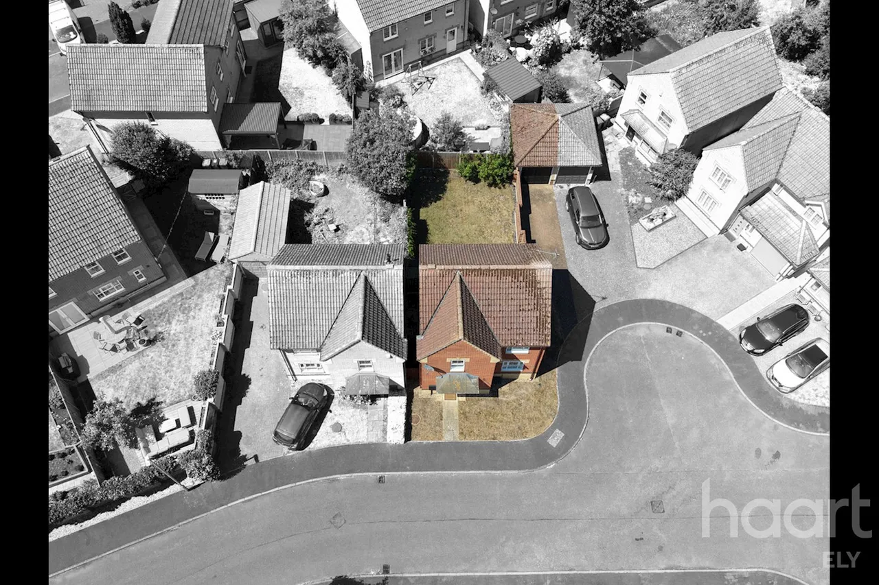 Clover End, Witchford, CB6, photo 11