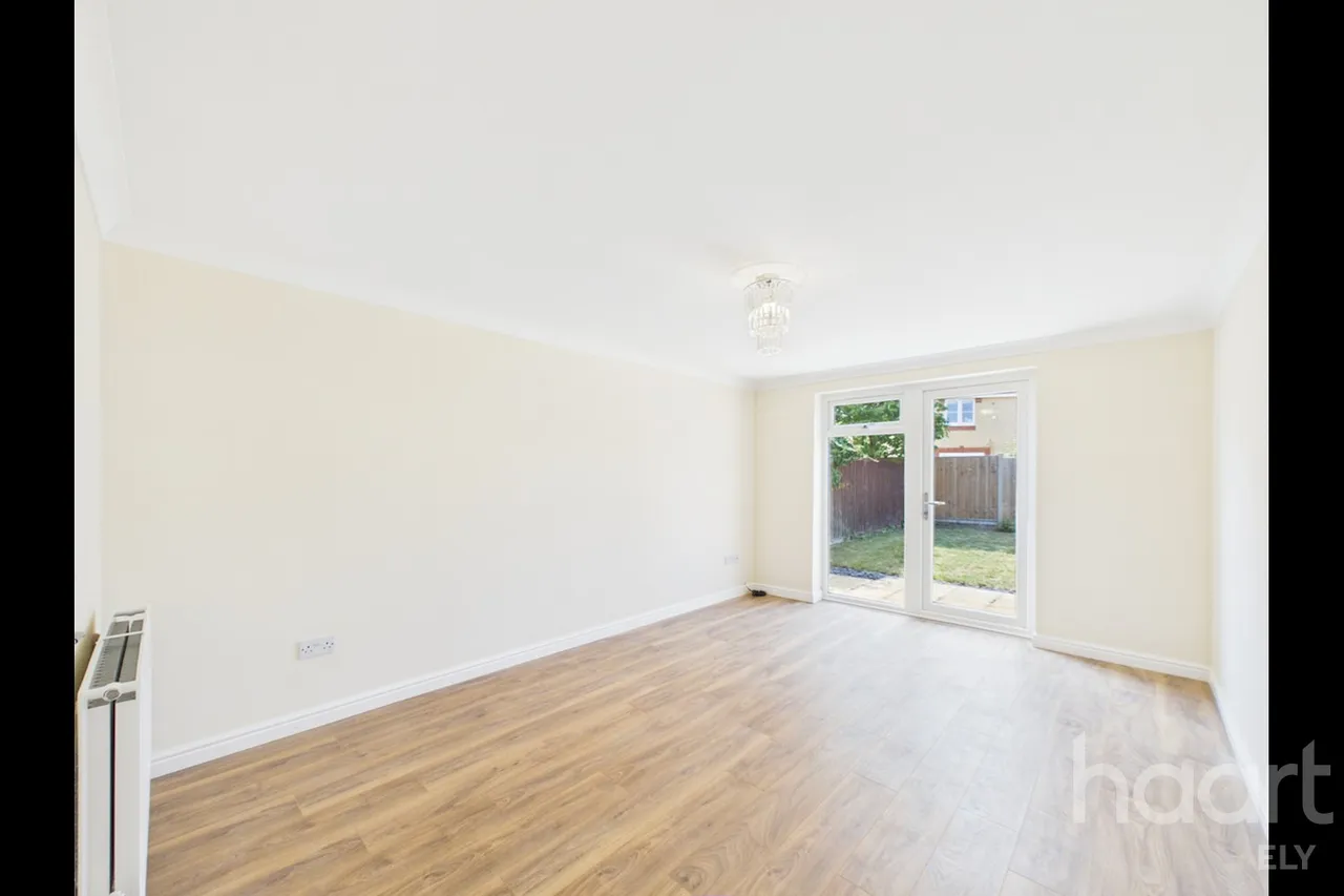 Clover End, Witchford, CB6, photo 4