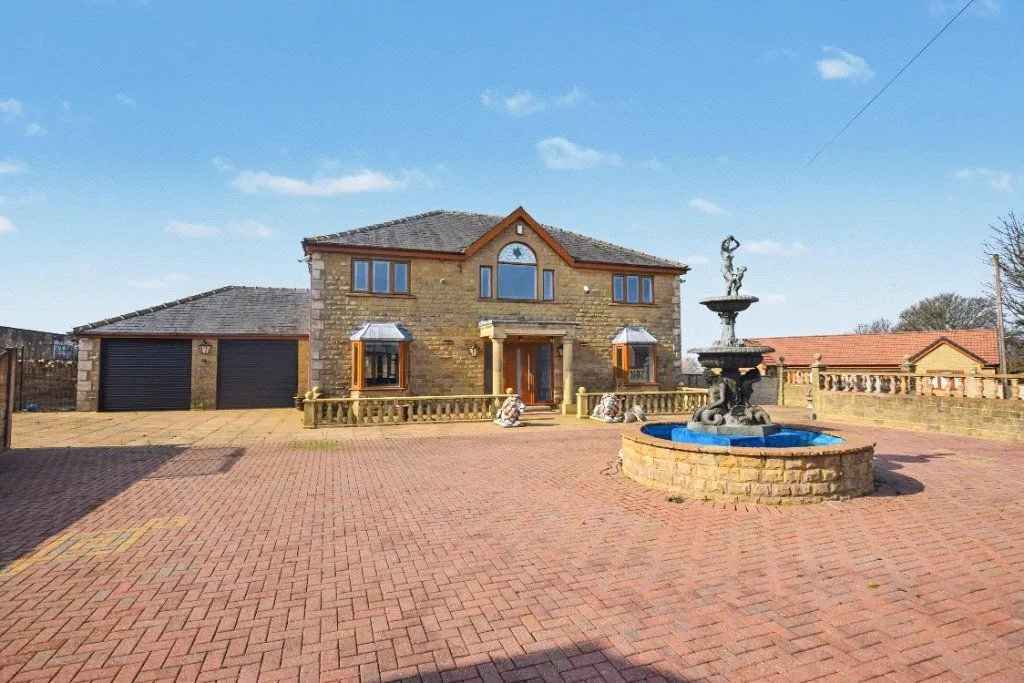 Cliff Lane, Brierley, S72, photo 26