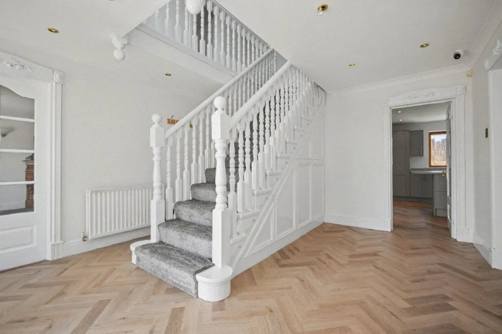 Cliff Lane, Brierley, S72, photo 6