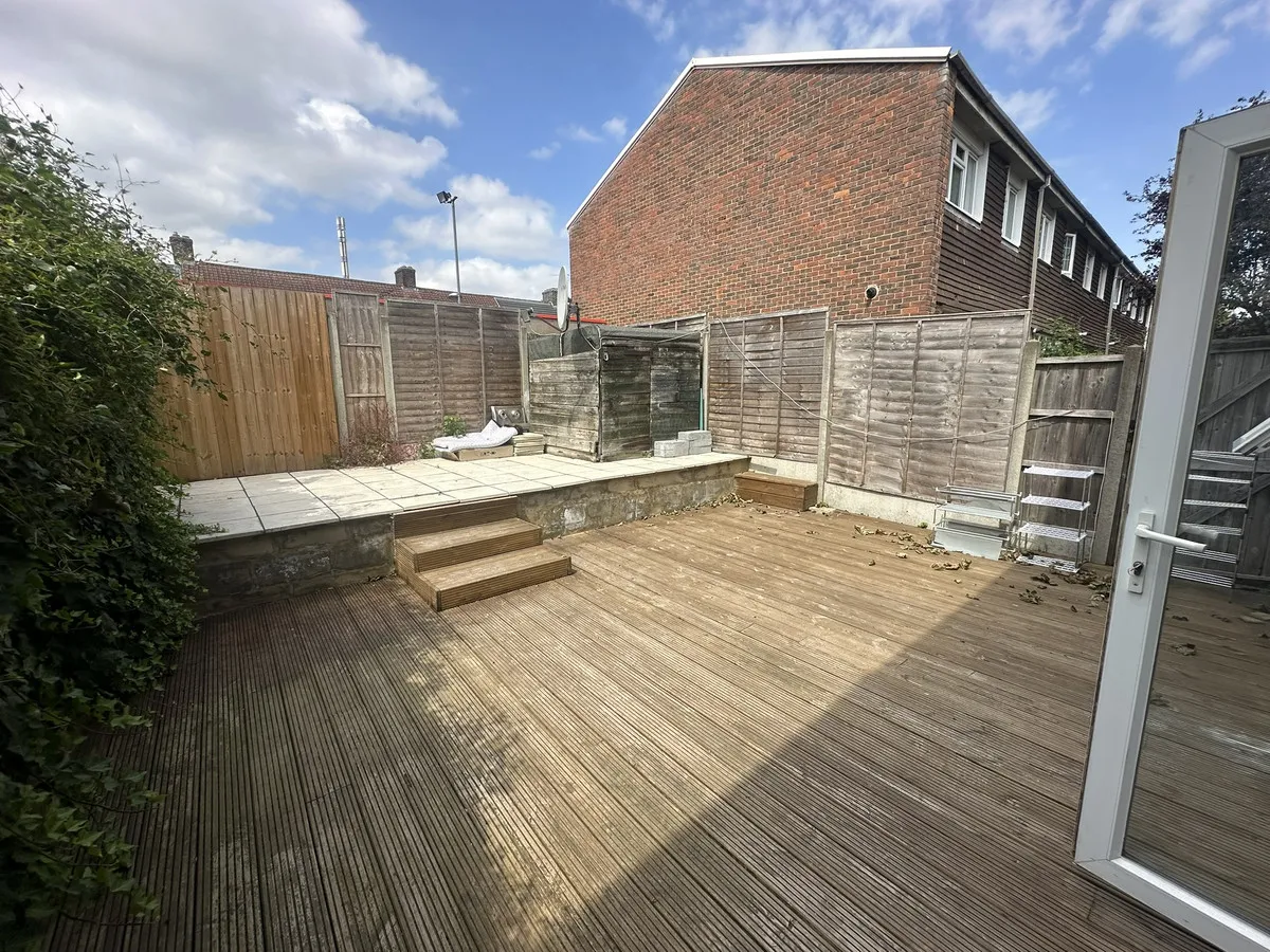 Dagenham, RM8, photo 14