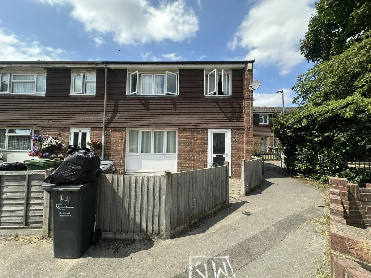 4 bed house to rent, Dagenham, RM8