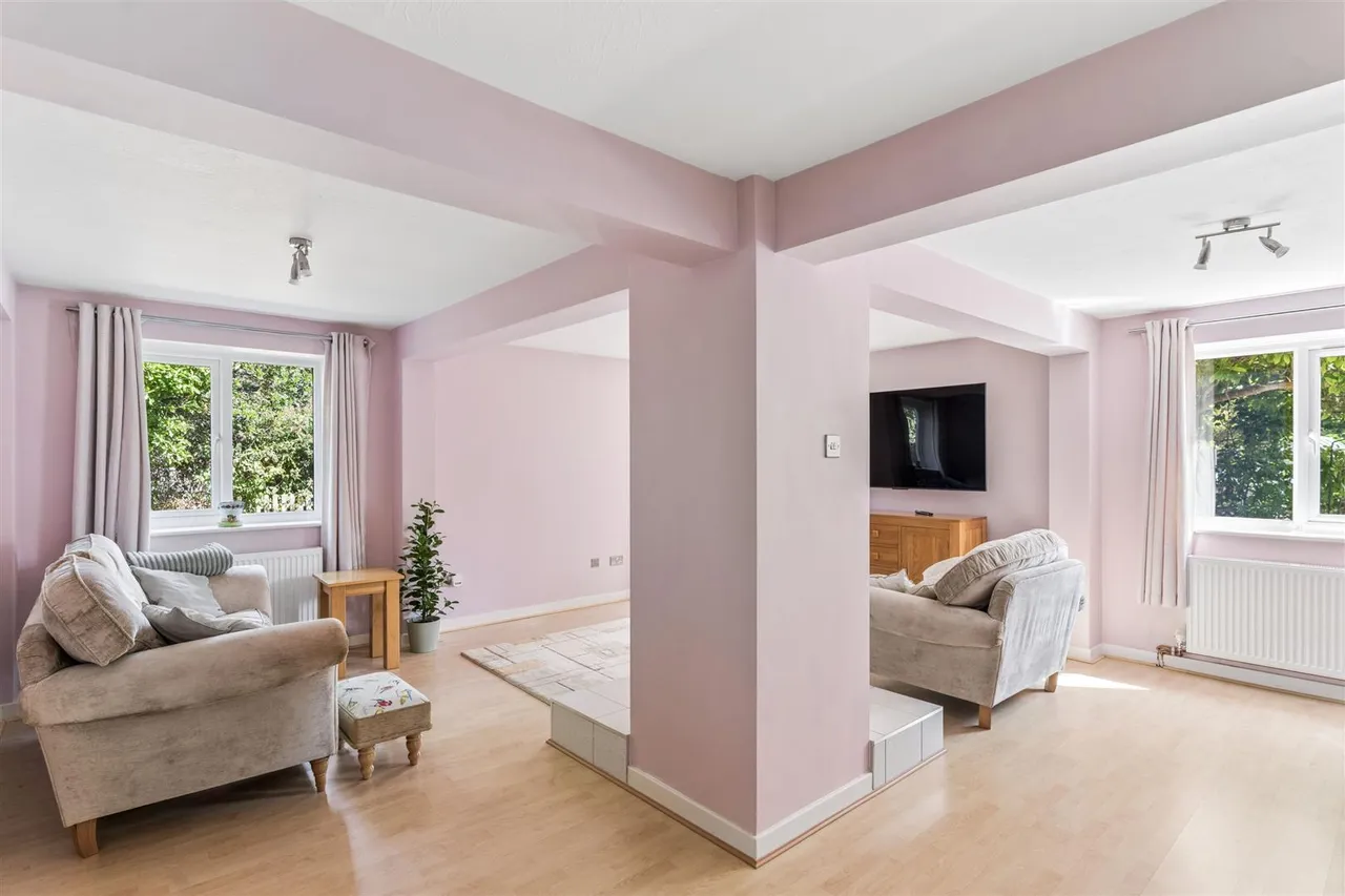 Marsh Drive, Great Linford, photo 5