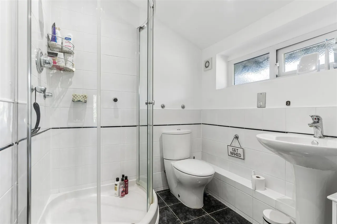 Marsh Drive, Great Linford, photo 13