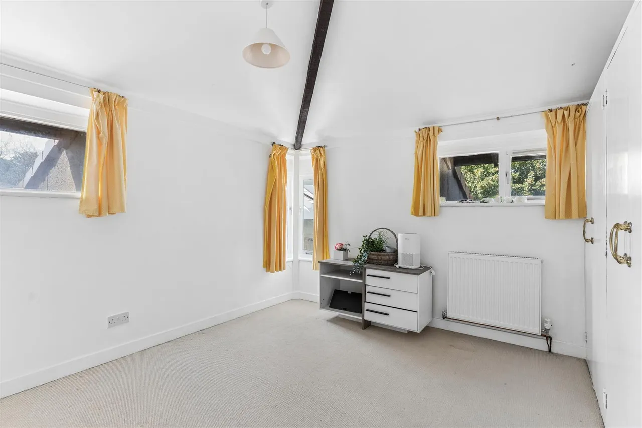 Marsh Drive, Great Linford, photo 16