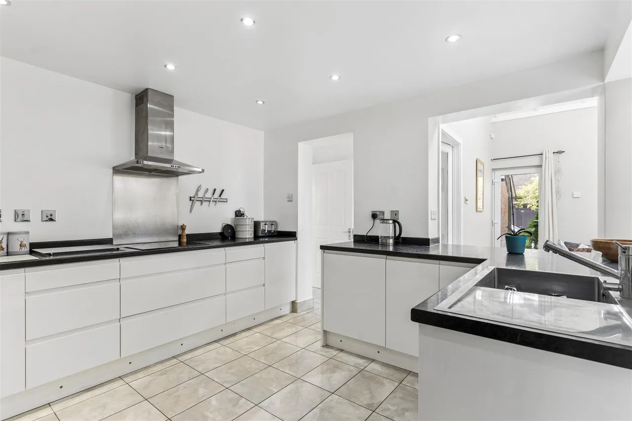 Marsh Drive, Great Linford, photo 7