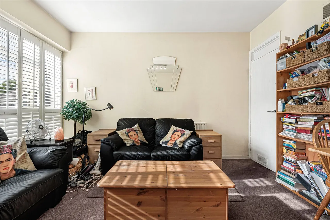 Upper Richmond Road, London, SW15, photo 6