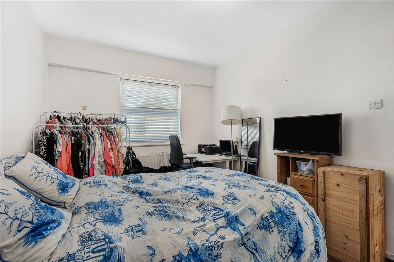 Upper Richmond Road, London, SW15, photo 10