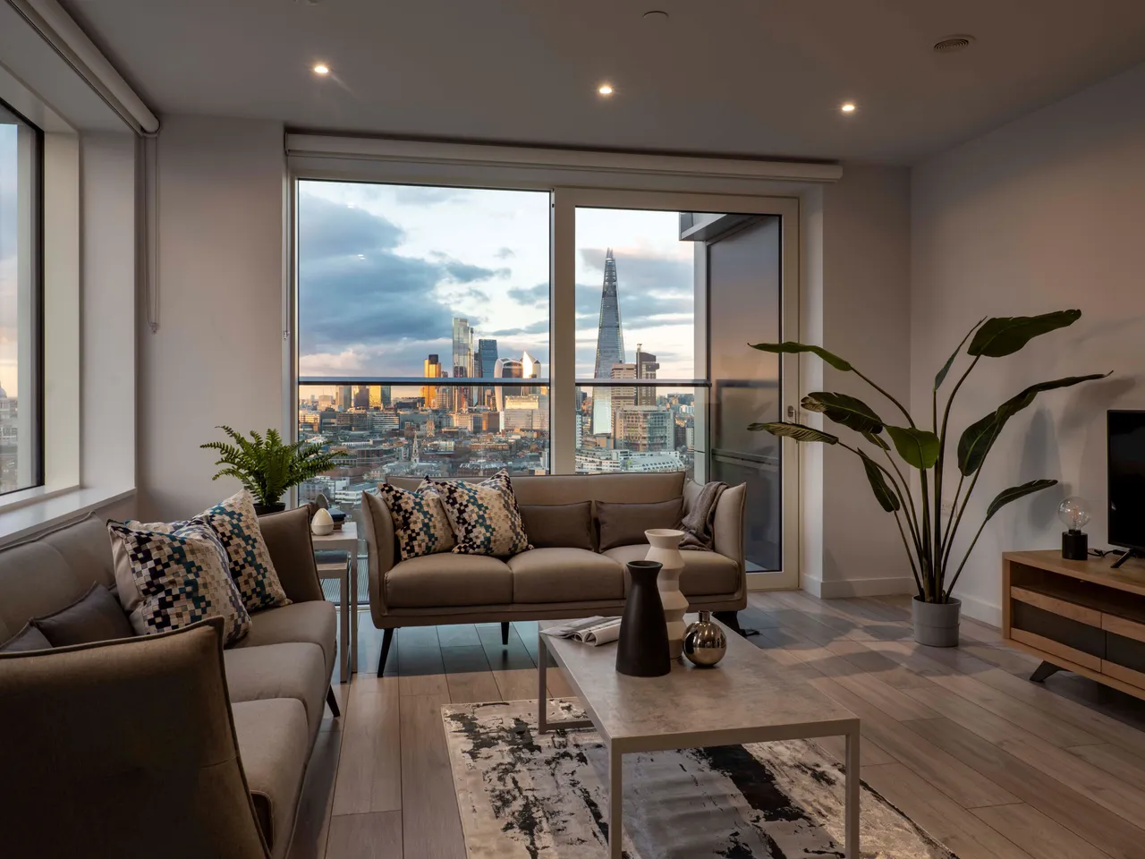 Apartment 407, Asha Point, London, photo 8