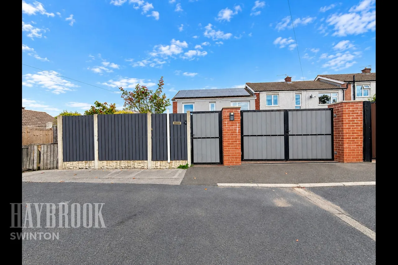 Fleming Square, Wath-Upon-Dearne, photo 16
