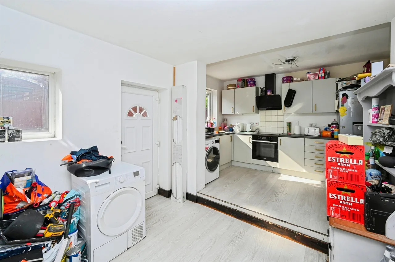 Woodside Place, Clay Cross, S45, photo 5