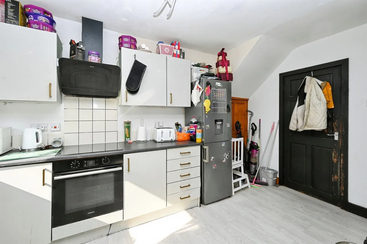 Woodside Place, Clay Cross, S45, photo 7
