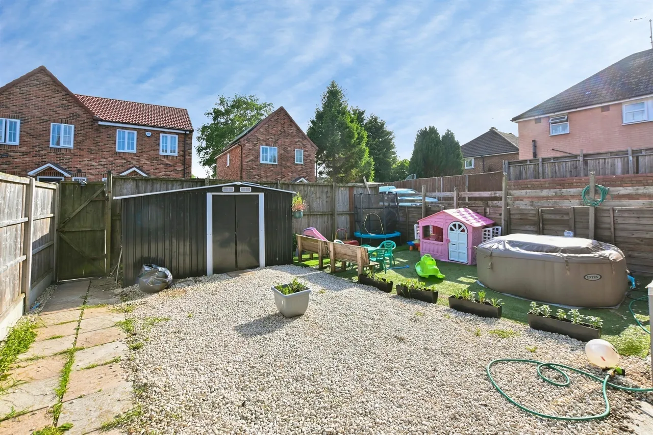Woodside Place, Clay Cross, S45, photo 17