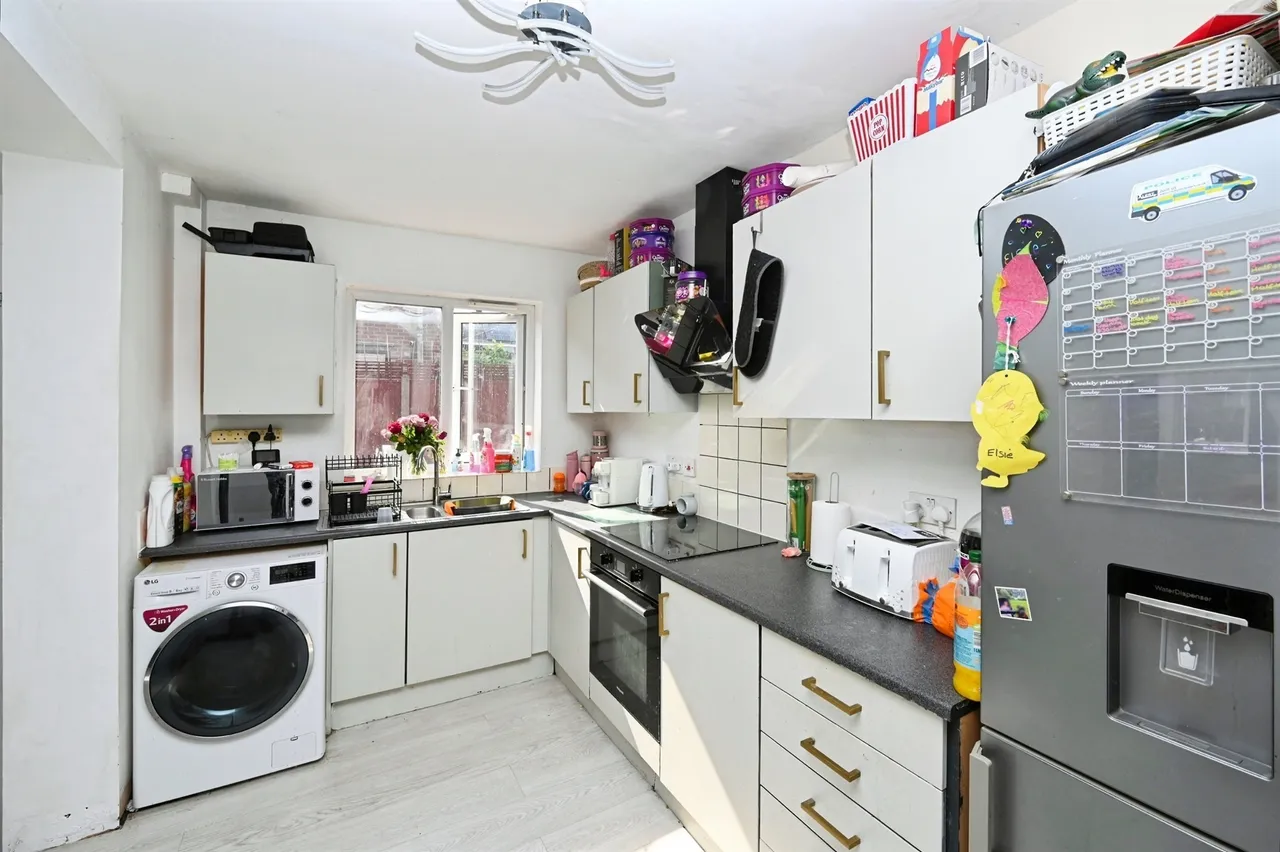 Woodside Place, Clay Cross, S45, photo 4